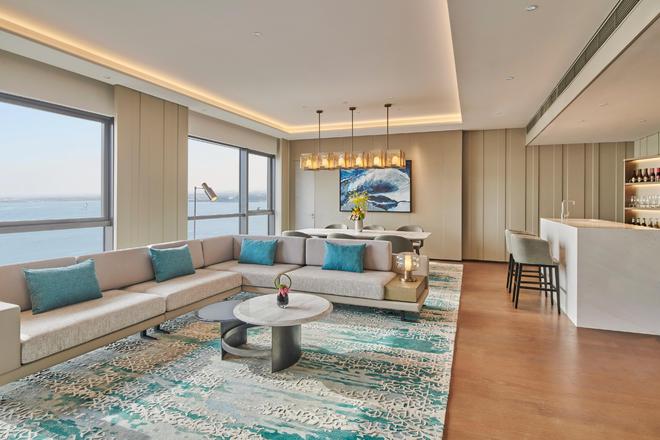 上海臨港雅辰酒店設(shè)計(jì)風(fēng)格以無柱方正，氣派不凡