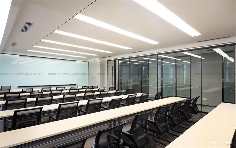 中端辦公室如何通過(guò)設(shè)計(jì)提升企業(yè)形象